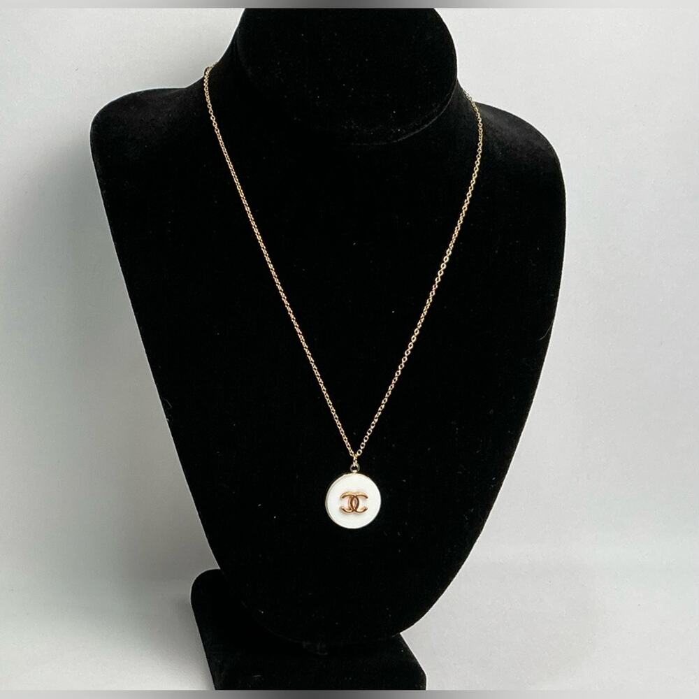 White & Gold CC Button - Picture 3 of 12